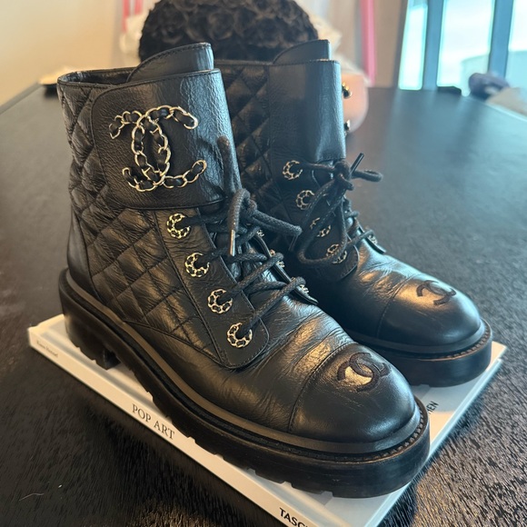 2020 Chanel Black Quilted Lambskin Combat Boots Size 37 - Picture 1 of 11